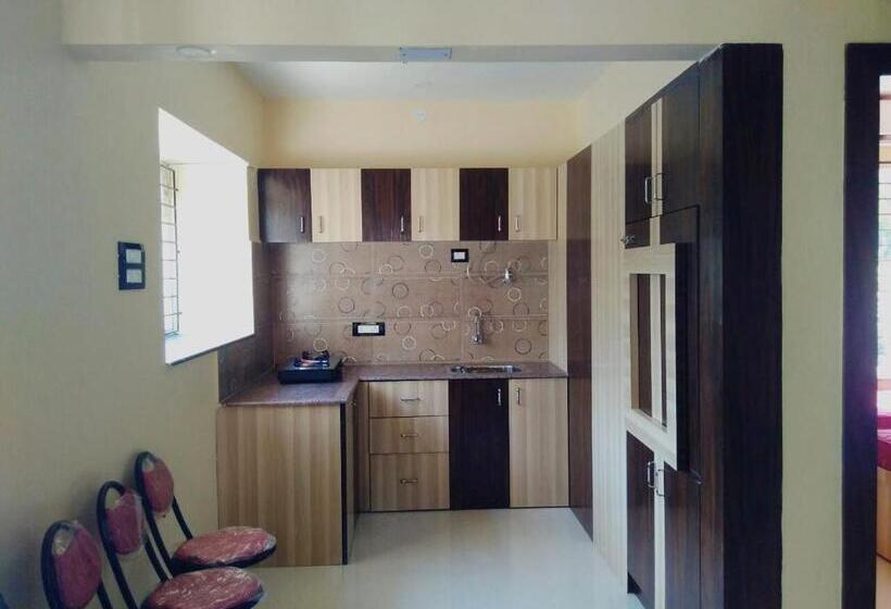 Hotel Krishna Kausthubha