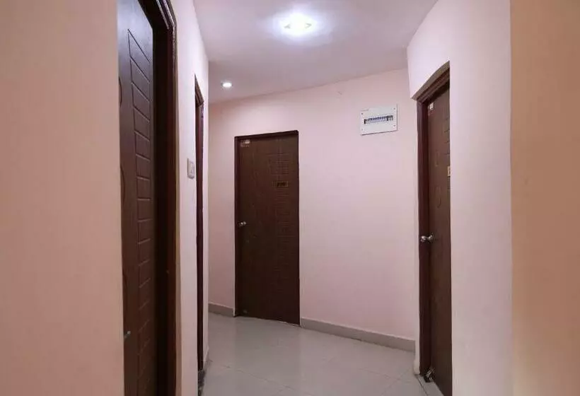 ホテル O Prithvi Inn