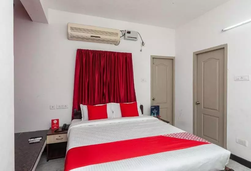ホテル Oyo 29023 Pritee Resorts