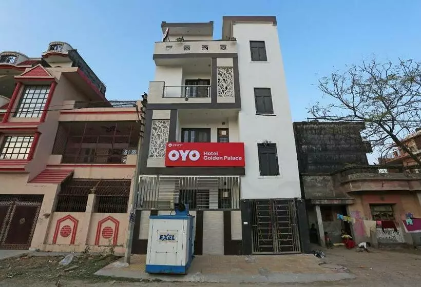Oyo 28172 Hotel Golden Palace