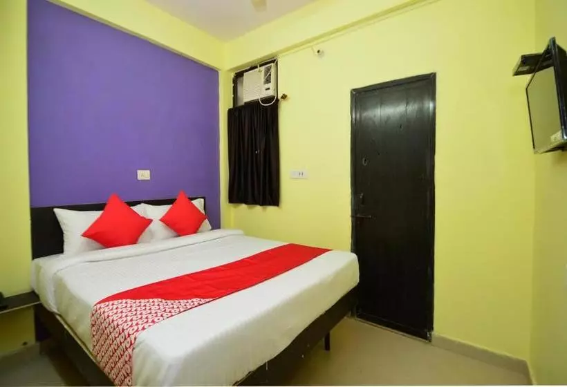 Oyo 28295 Hotel Reyansh Galaxy