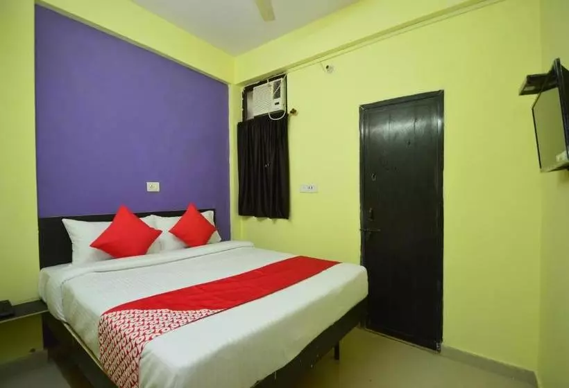 Oyo 28295 Hotel Reyansh Galaxy