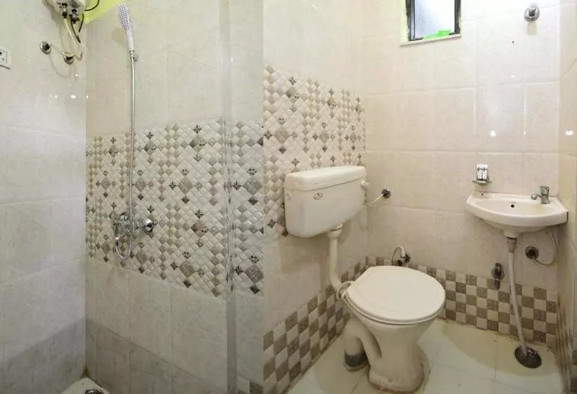 Oyo 28295 Hotel Reyansh Galaxy