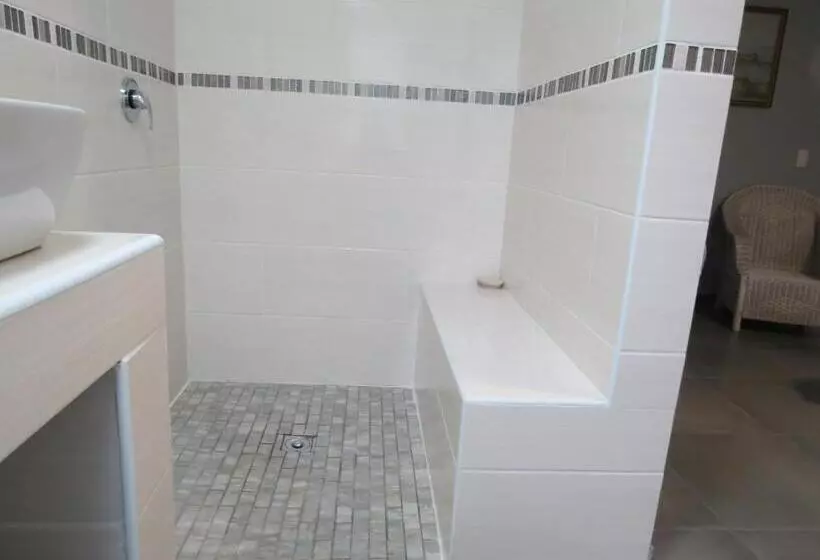 Majatalo Northern Vine Guesthouse B&b Self Catering