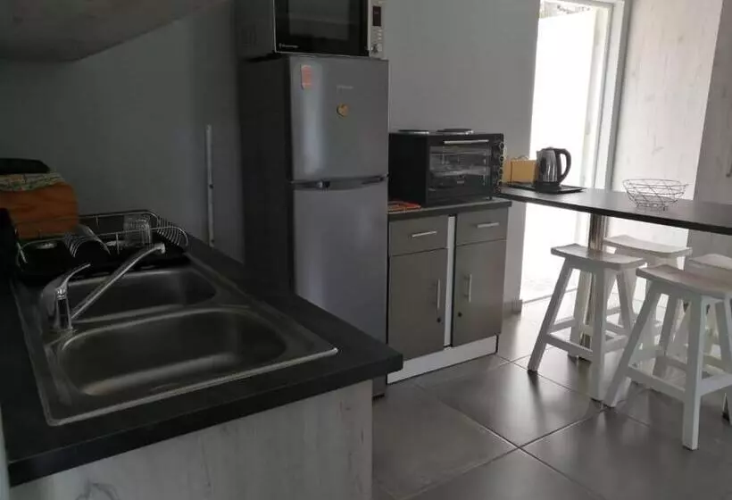 Majatalo Northern Vine Guesthouse B&b Self Catering