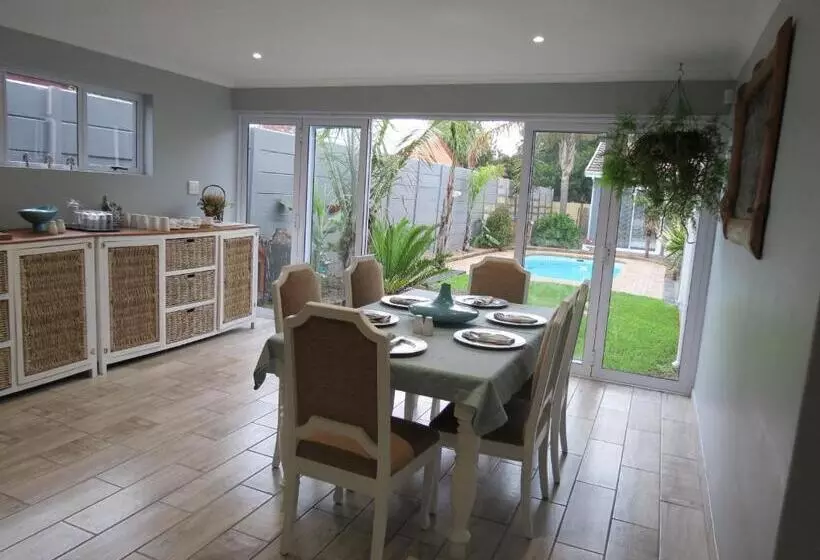 Majatalo Northern Vine Guesthouse B&b Self Catering