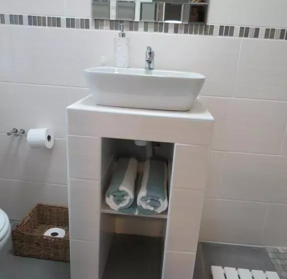 Majatalo Northern Vine Guesthouse B&b Self Catering