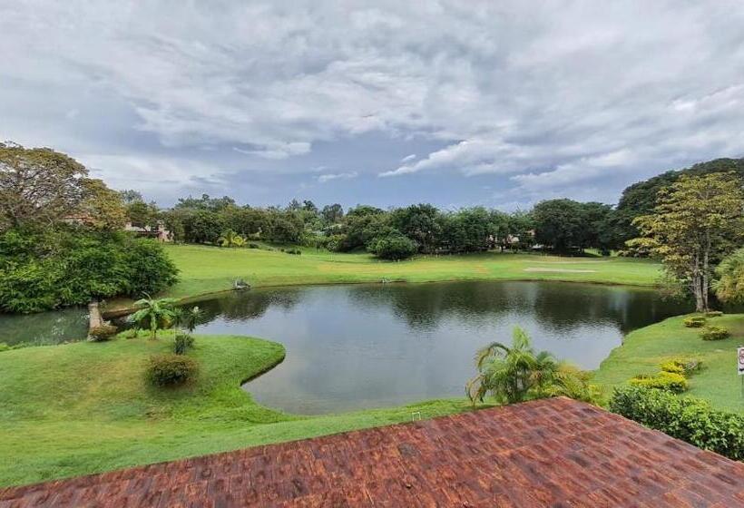 بنسيون Villa Angela