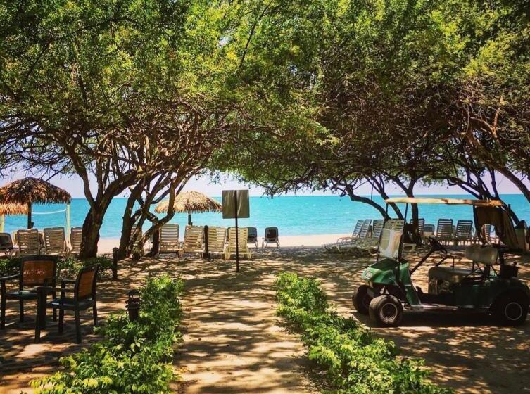 بنسيون Villa Angela