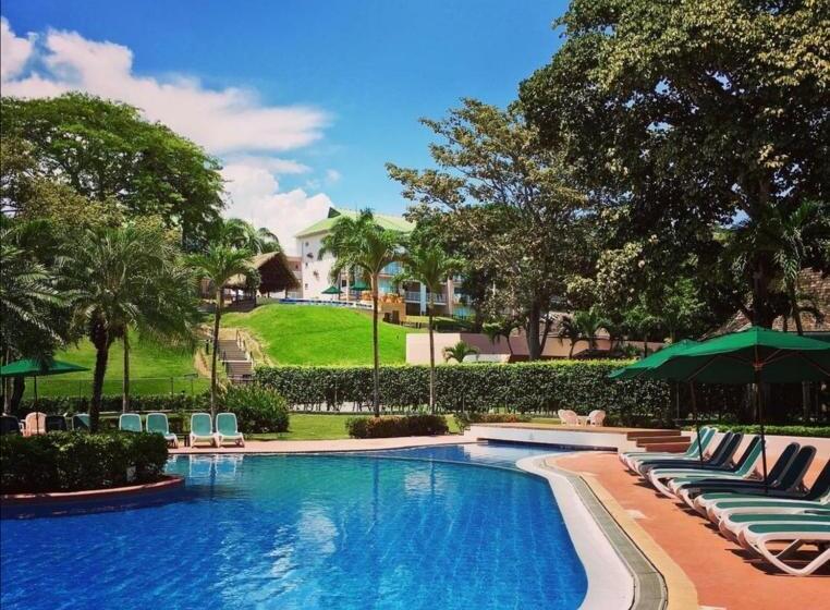 بنسيون Villa Angela