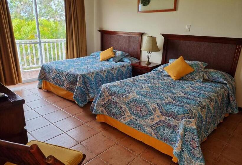 بنسيون Villa Angela