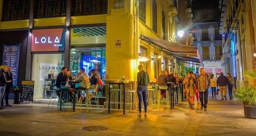 پانسیون Hostel Lolamento