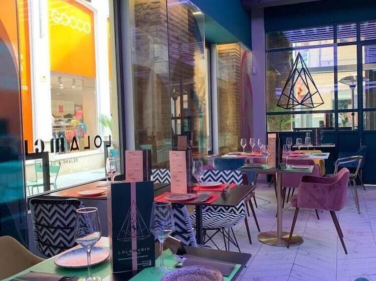 پانسیون Hostel Lolamento