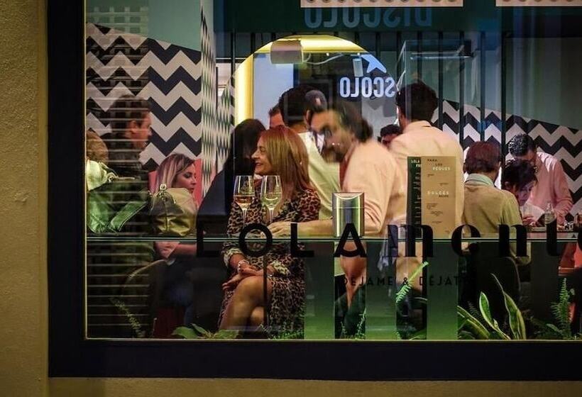 پانسیون Hostel Lolamento