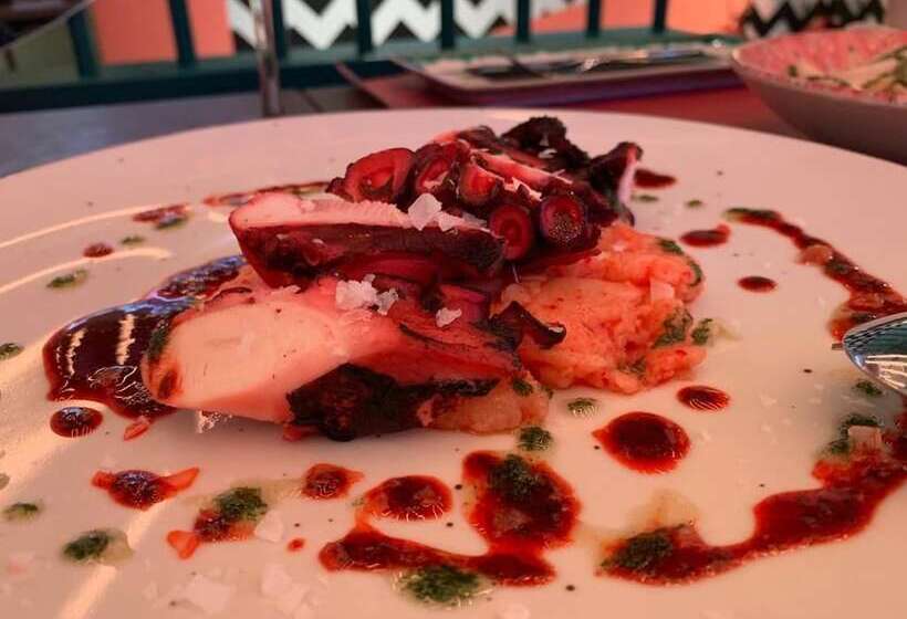 پانسیون Hostel Lolamento