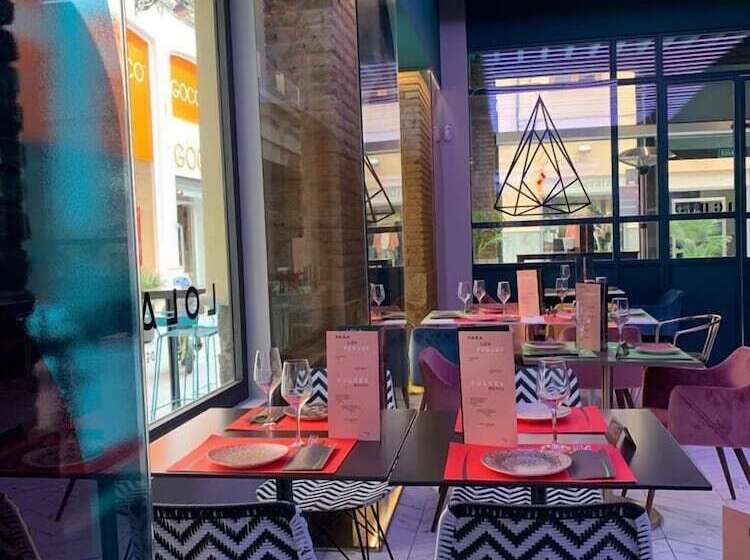 پانسیون Hostel Lolamento