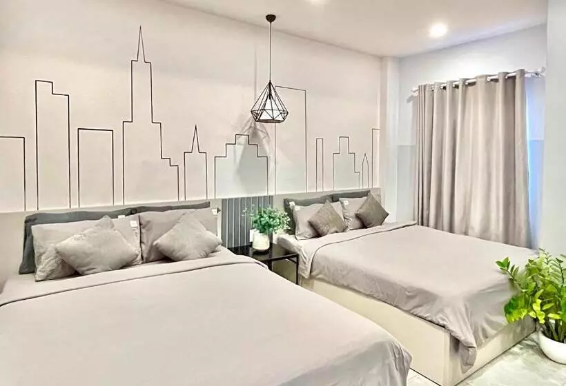 پانسیون Midmost Boutique Hostel