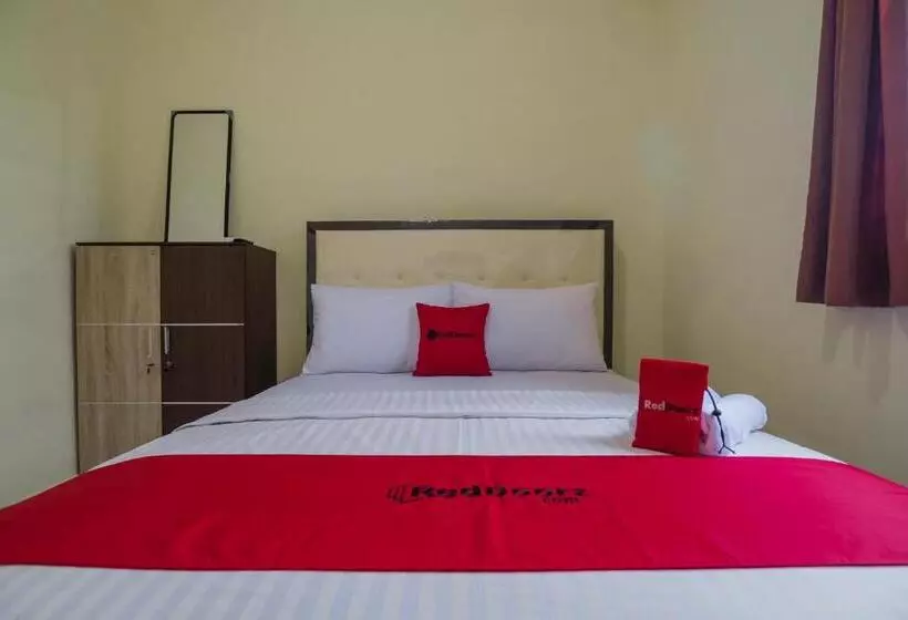ペンション Reddoorz Near Politeknik Negeri Medan