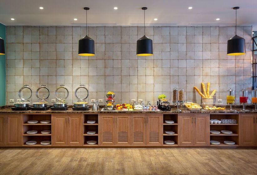 هتل Holiday Inn   Piura, An Ihg