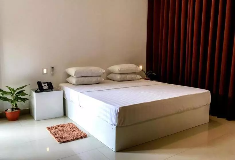Hotel Weligama Bay Watsila Resort