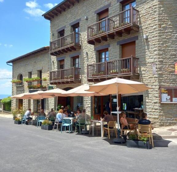 Пансион Hostal Cabrerès