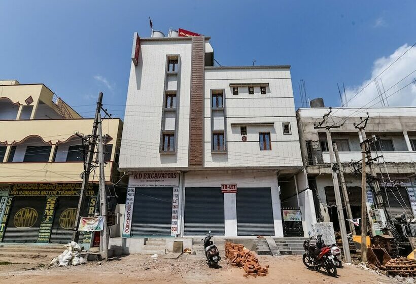 호텔 Oyo 19598 Sai Ram Grand