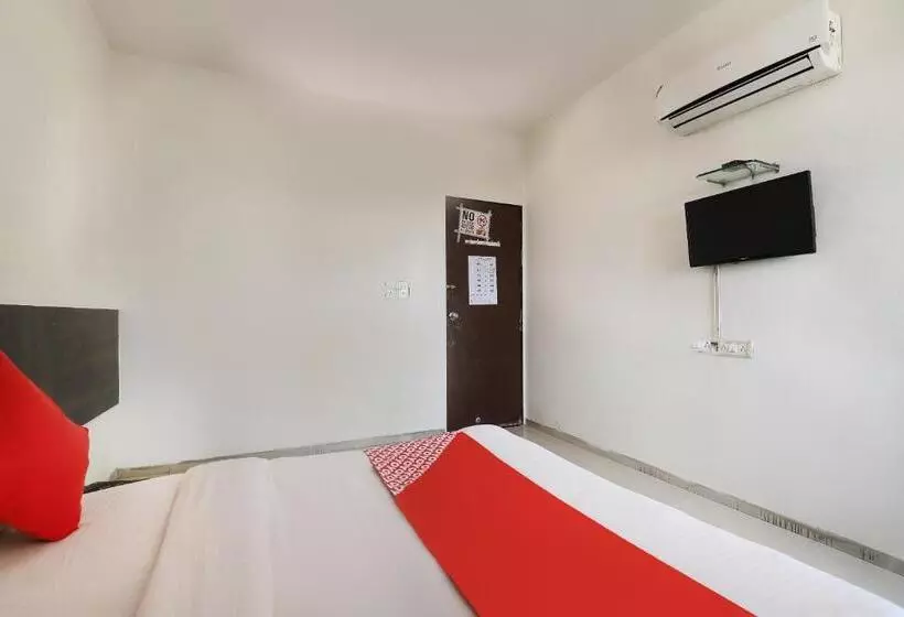 ホテル Oyo 28361 Siddhi Vinayak Palace