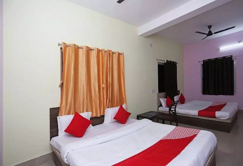 Oyo 27734 Hotel Savasi