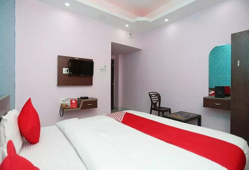 Oyo 27734 Hotel Savasi