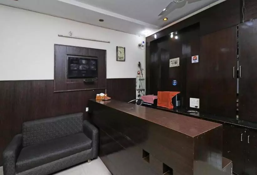 Oyo 28329 Hotel The City Park