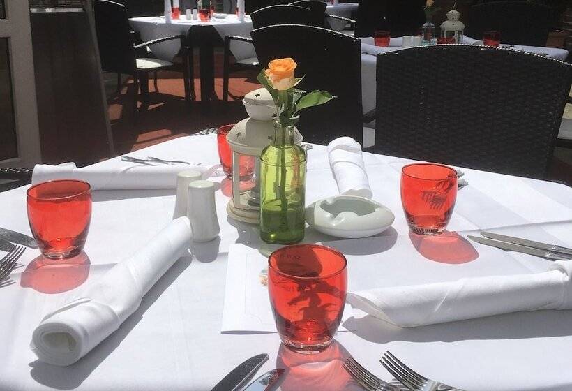 בית מלון כפרי Gasthof Goldener Hahn