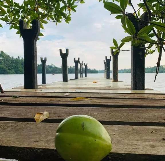 هتل Kalapuwa Resort