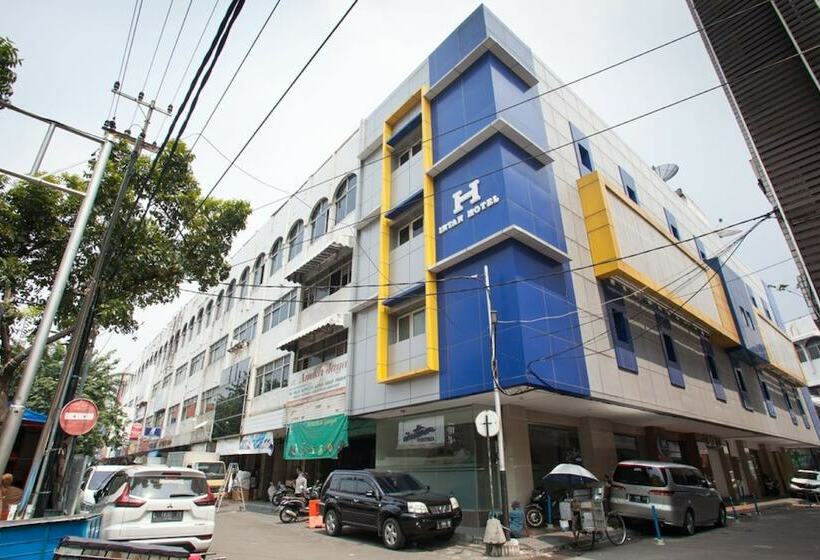 فندق Reddoorz Near Pasar Turi Station