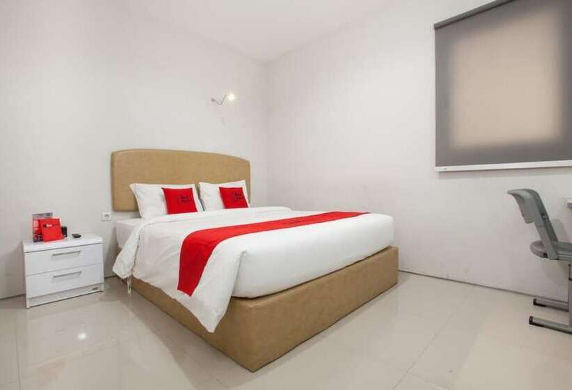 فندق Reddoorz Near Pasar Turi Station