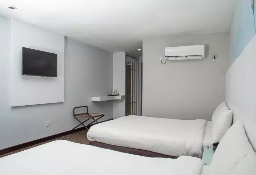 ホテル Capital O 90083 Riverfront Inn