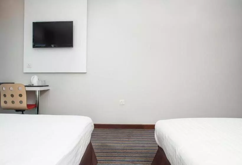 ホテル Capital O 90083 Riverfront Inn