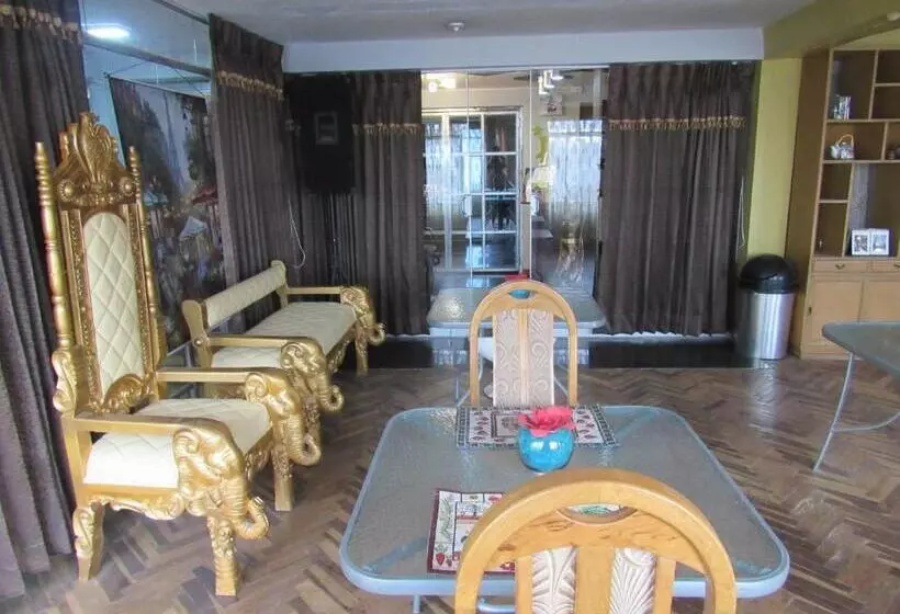 Hotelli Sueños Dorados