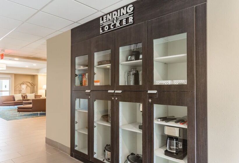 فندق Candlewood Suites   Davenport, An Ihg