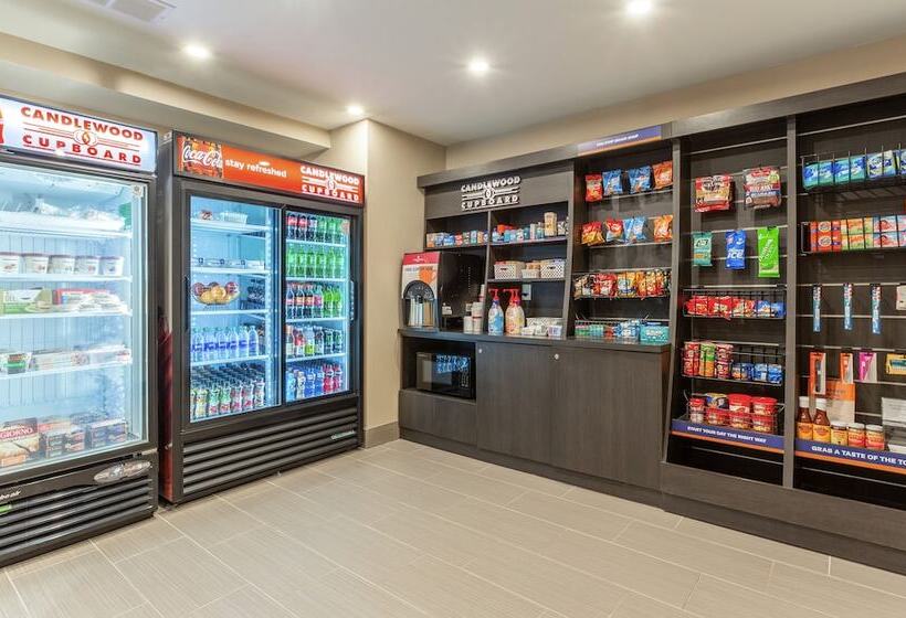 فندق Candlewood Suites   Davenport, An Ihg