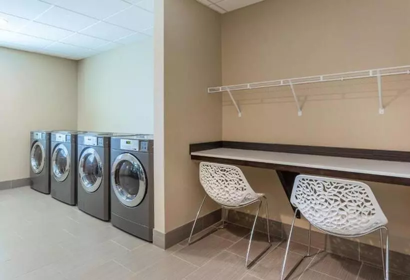 ホテル Candlewood Suites   Davenport, An Ihg