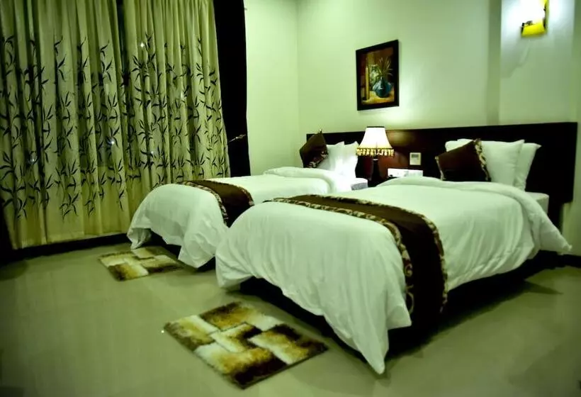 هتل Blue Sapphire