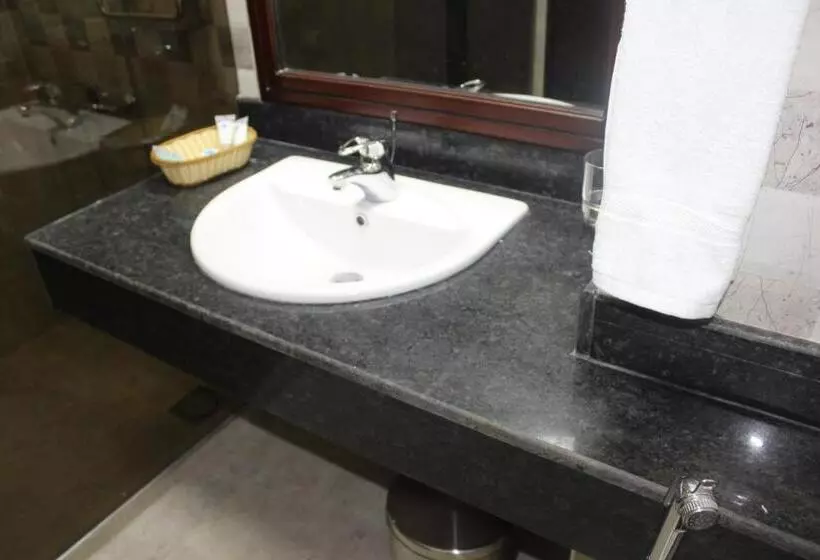 هتل Blue Sapphire