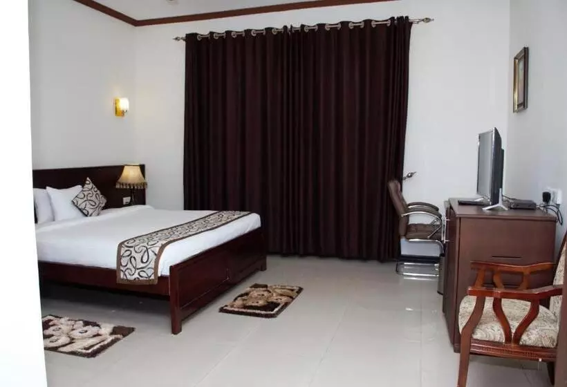 هتل Blue Sapphire