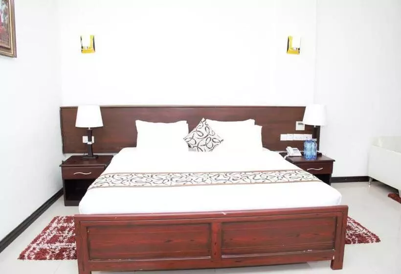 هتل Blue Sapphire