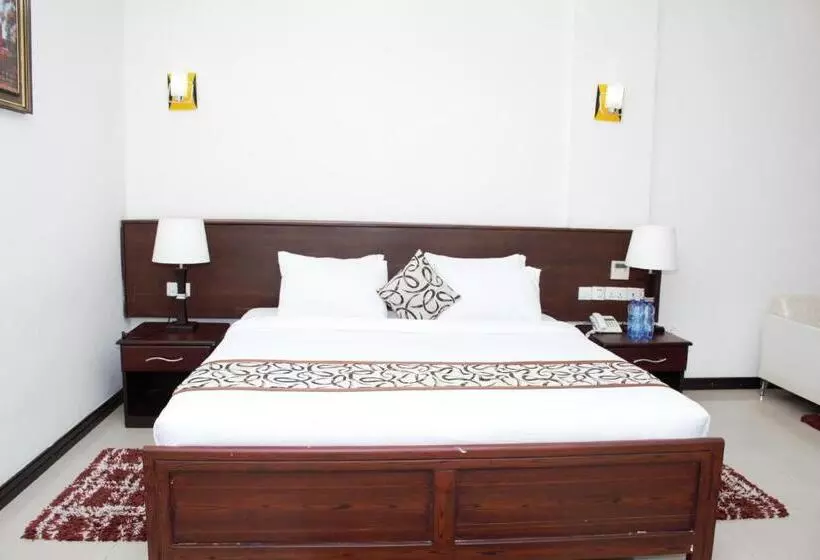 هتل Blue Sapphire