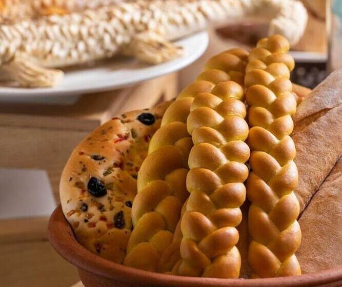 فندق Nirvana Sarovar Portico Gorakhpur