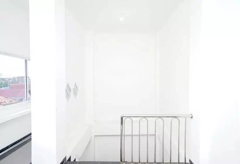 ホテル Oyo 445 Lavender Homestay