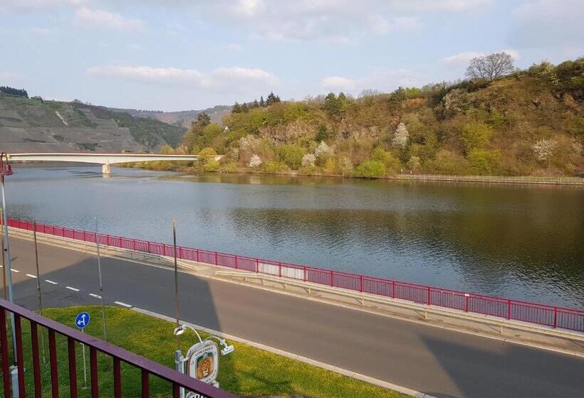 Hotel Zum Moseltal