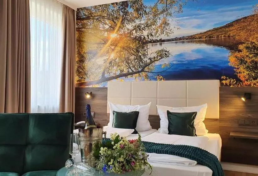 Hotelli Zum Moseltal