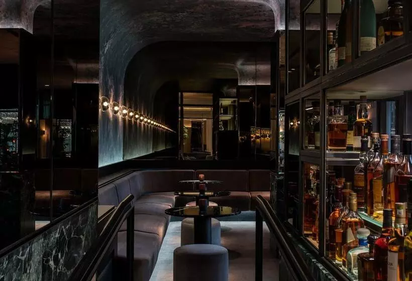 Four Seasons Hotel Montreal